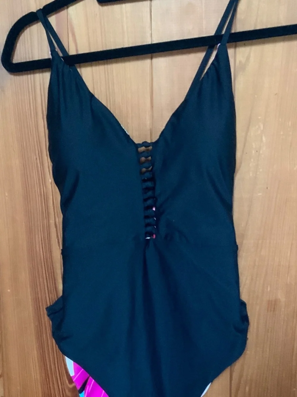 LA BLANCA FULL BLOOM REVERSIBLE ONE-PIECE SWIMSUIT WITH TUMMY CONTROL